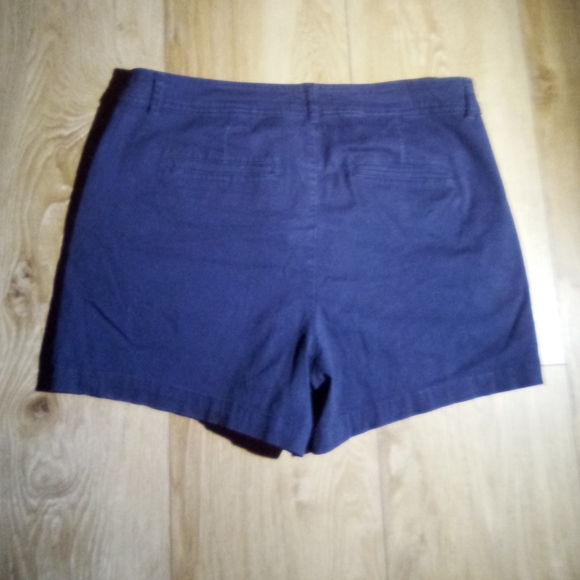 New York & Company Navy Shorts Sz.12 - Picture 7 of 10